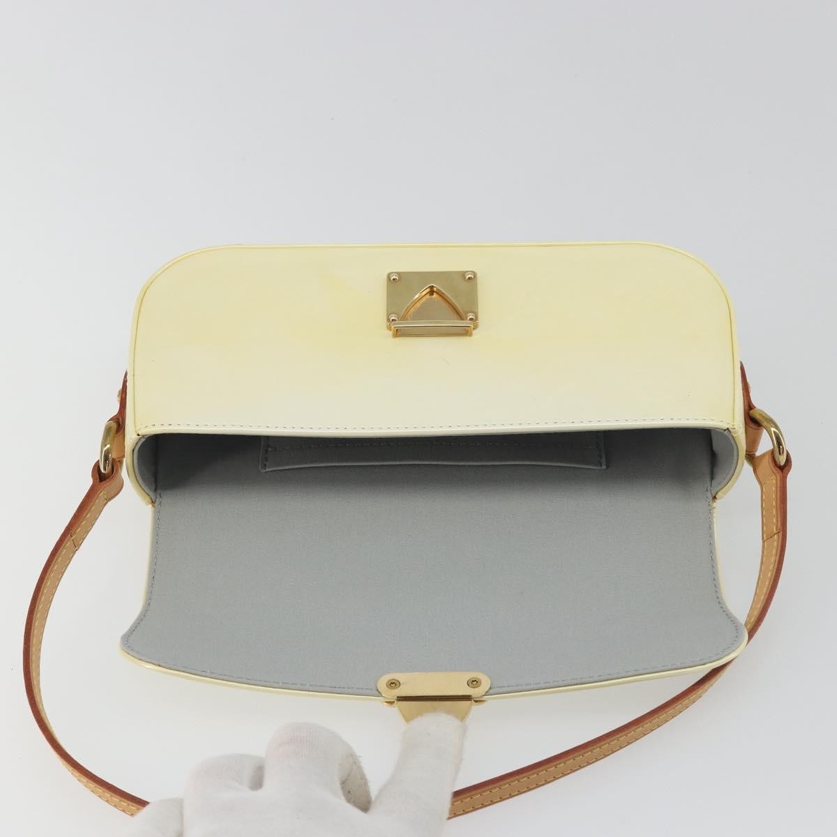 Louis Vuitton Malibu Street Monogram Patent Leather Beige Patent_Leather Shoulder Bag Bag (Pre-Owned)