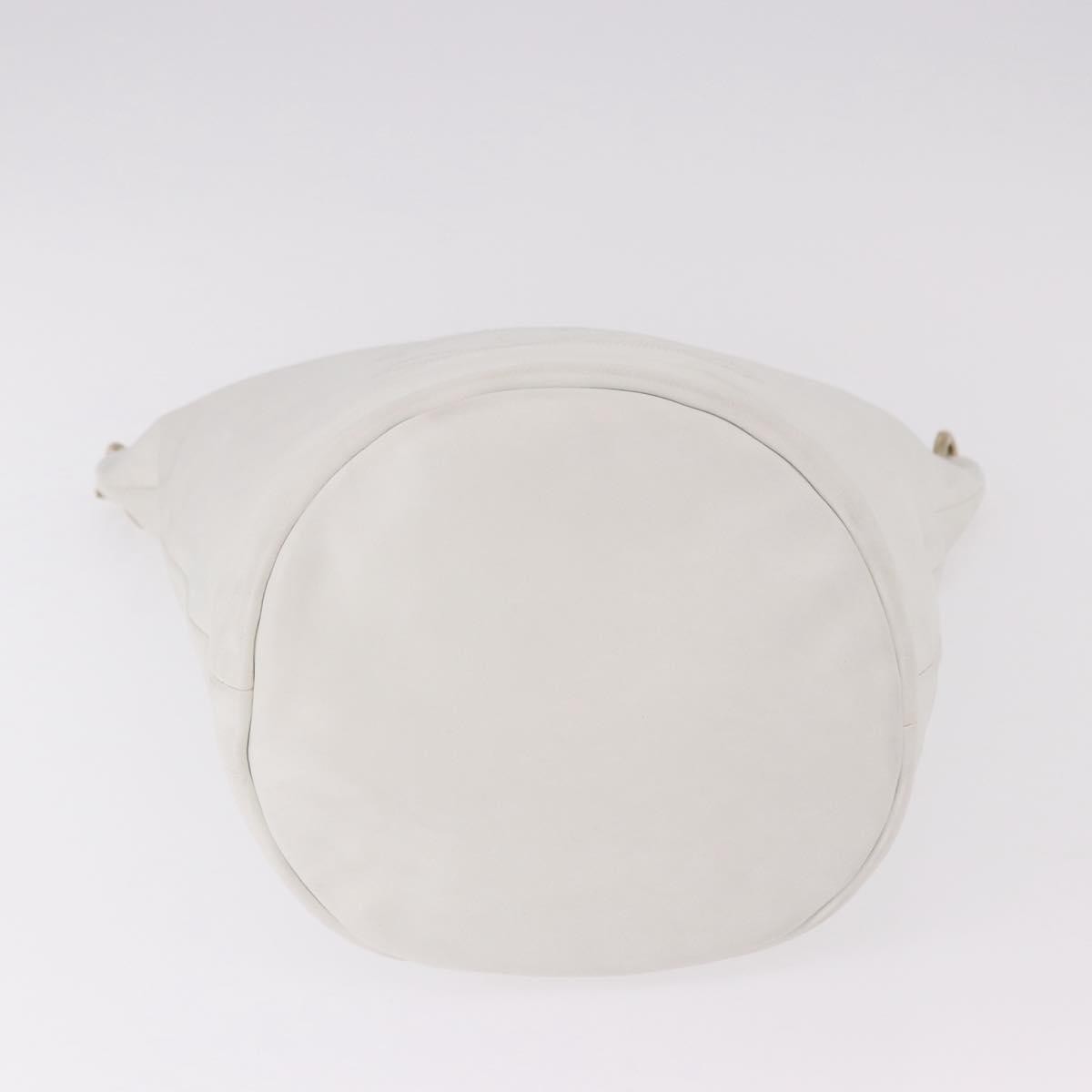 Chanel Vintage Cc Handle Bucket Leather White Leather Handbag (Pre-Owned)
