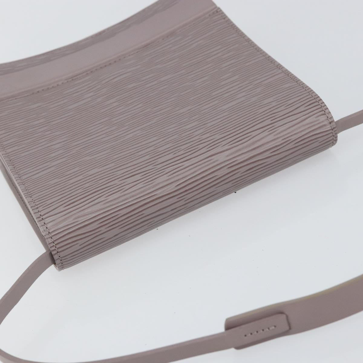 Louis Vuitton Biarritz Epi Leather Purple Leather Clutche & Pouche Bag (Pre-Owned)