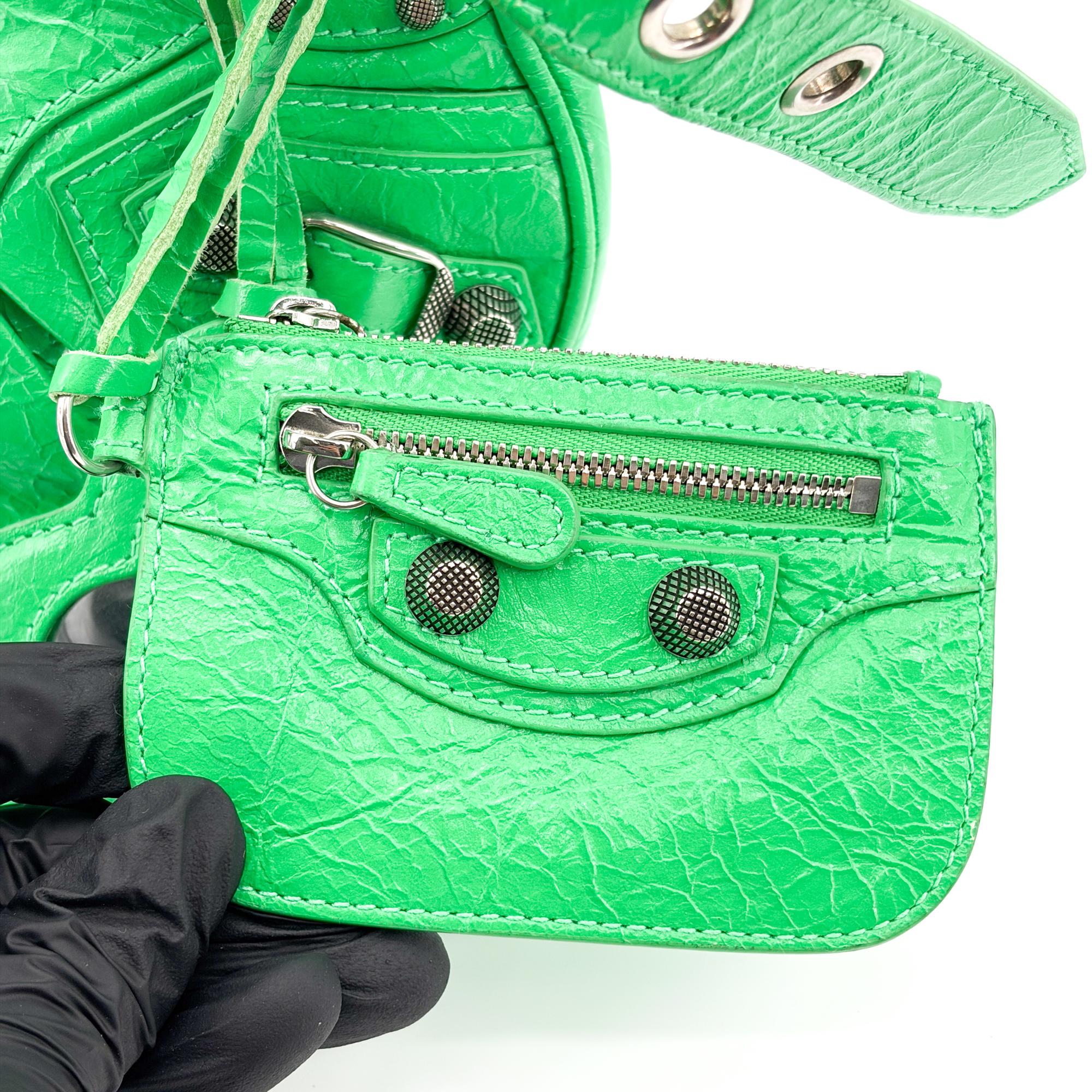 Balenciaga Le Cagole Giant Spikes Leather Green Leather Shoulder Bag Bag (Pre-Owned)
