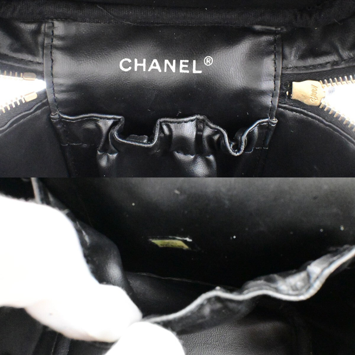 Chanel Vintage Timeless Cosmetic Case Caviar Black Calfskin Handbag (Pre-Owned)