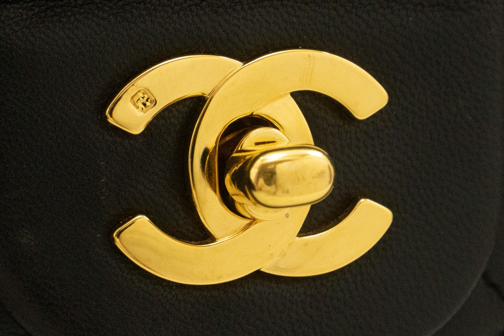 Chanel Classic Flap Lambskin Black Leather Crossbody Bag Bag (Pre-Owned)