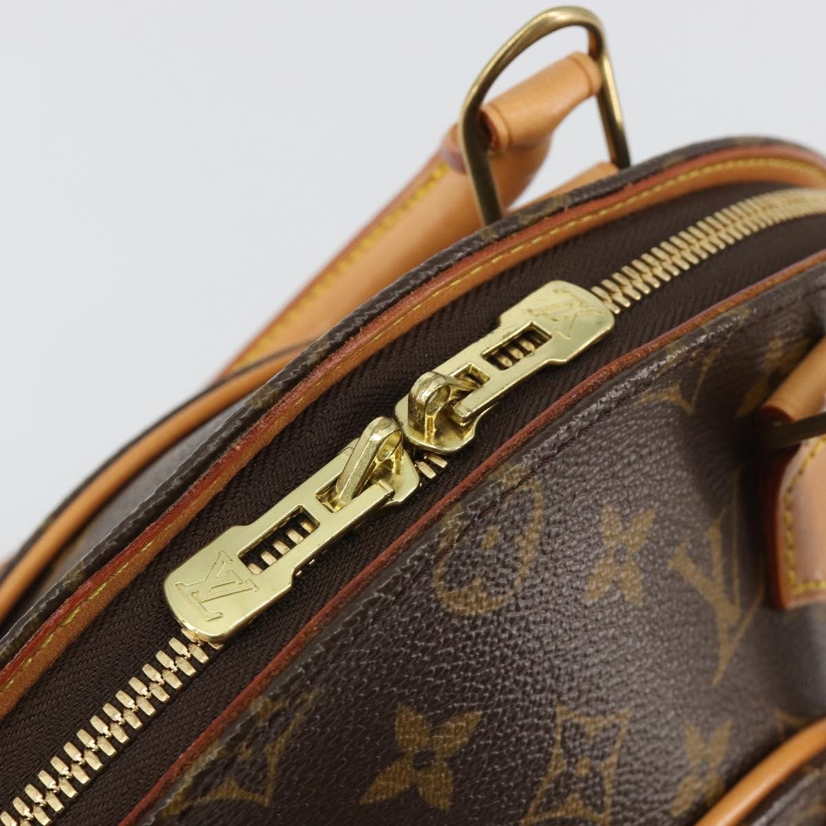 Louis Vuitton Ellipse Monogram Canvas Brown Canvas Handbag (Pre-Owned)