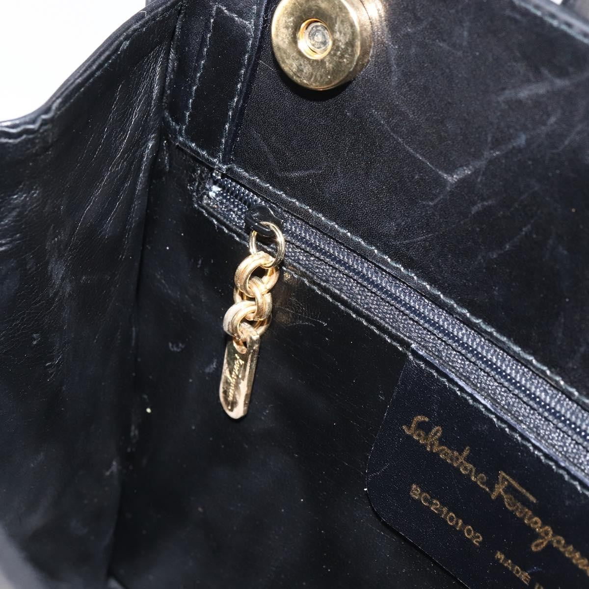 Salvatore Ferragamo Vintage Leather Black Leather Shoulder Bag Bag (Pre-Owned)