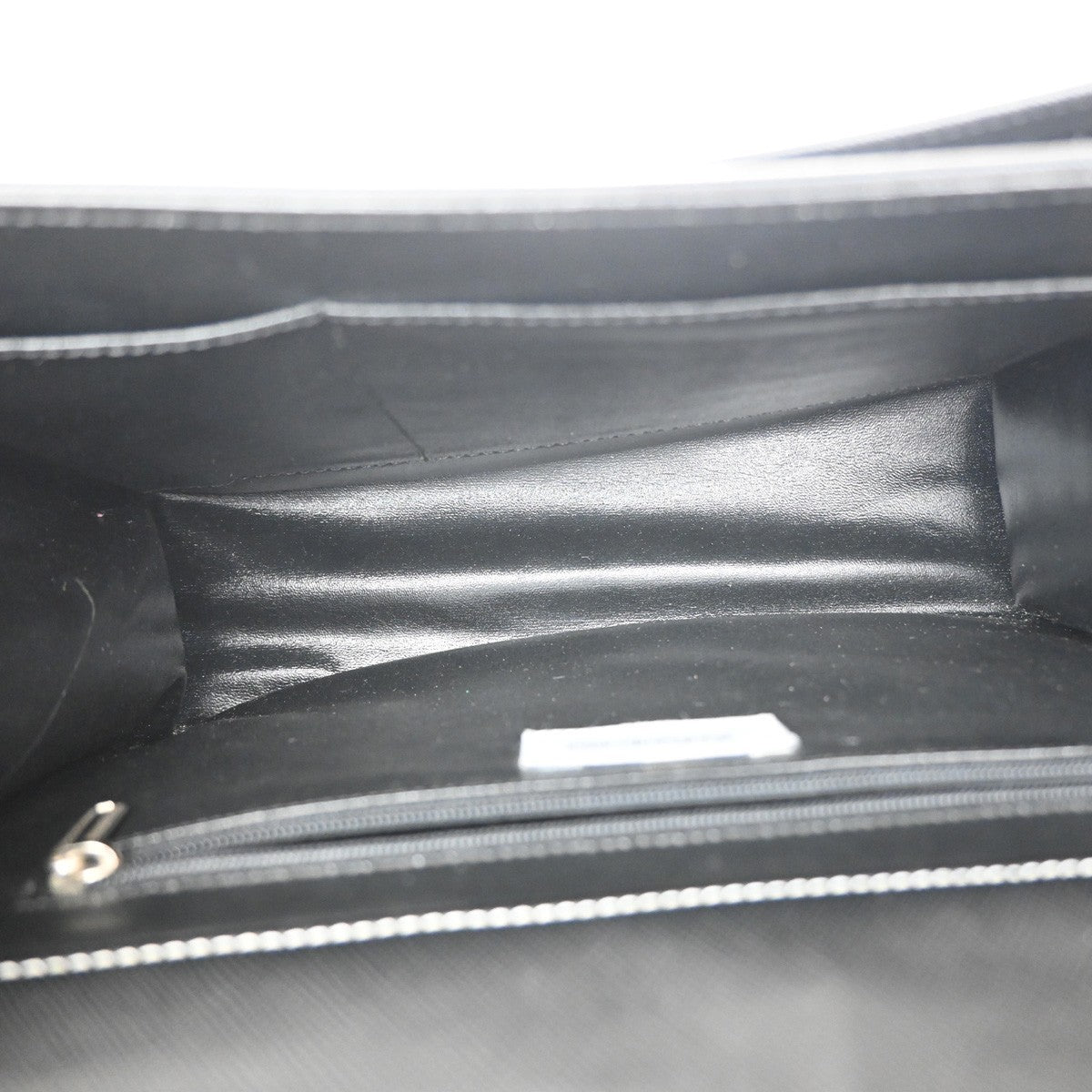 Saint Laurent Front Logo Plaque Convertible Clutch Leather Black Leather Clutche & Pouche Bag (Pre-Owned)
