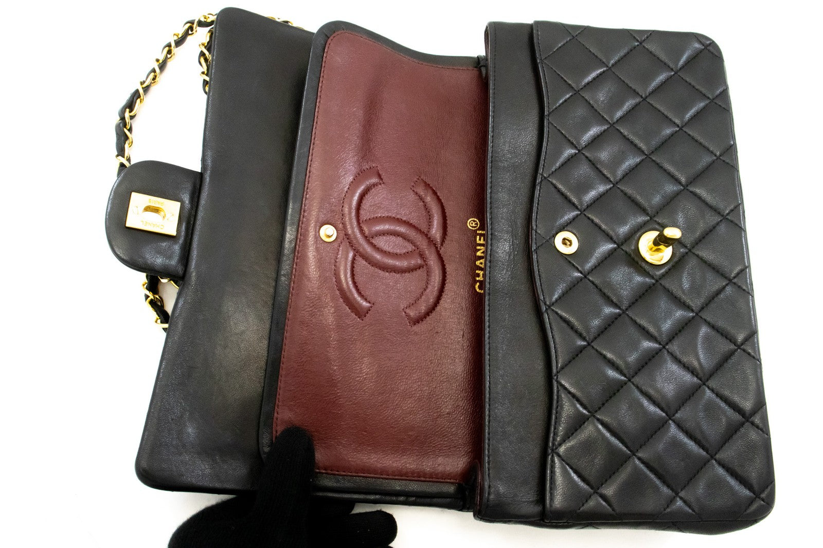 Chanel Classic Flap Lambskin Black Leather Crossbody Bag Bag (Pre-Owned)