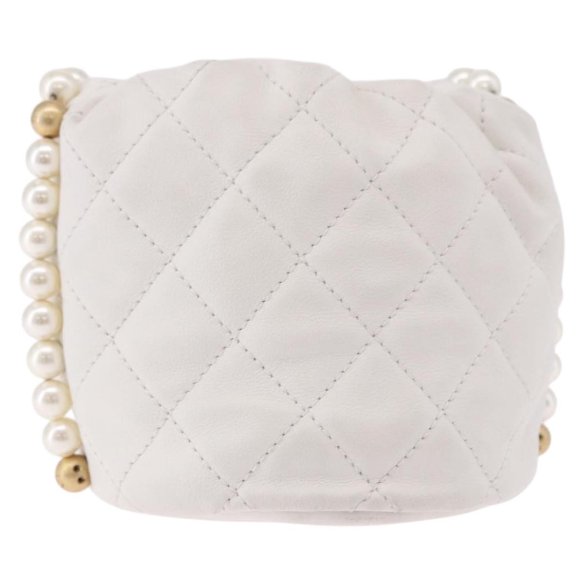 Chanel About Pearls Bucket Quilted Calfskin White Leather Shoulder Bag Bag (Pre-Owned)