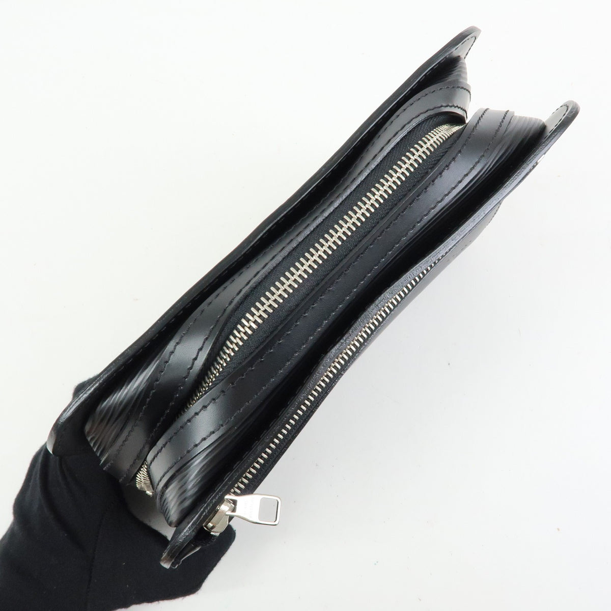 Louis Vuitton Hoche Clutch Epi Leather Black Leather Clutche & Pouche Bag (Pre-Owned)