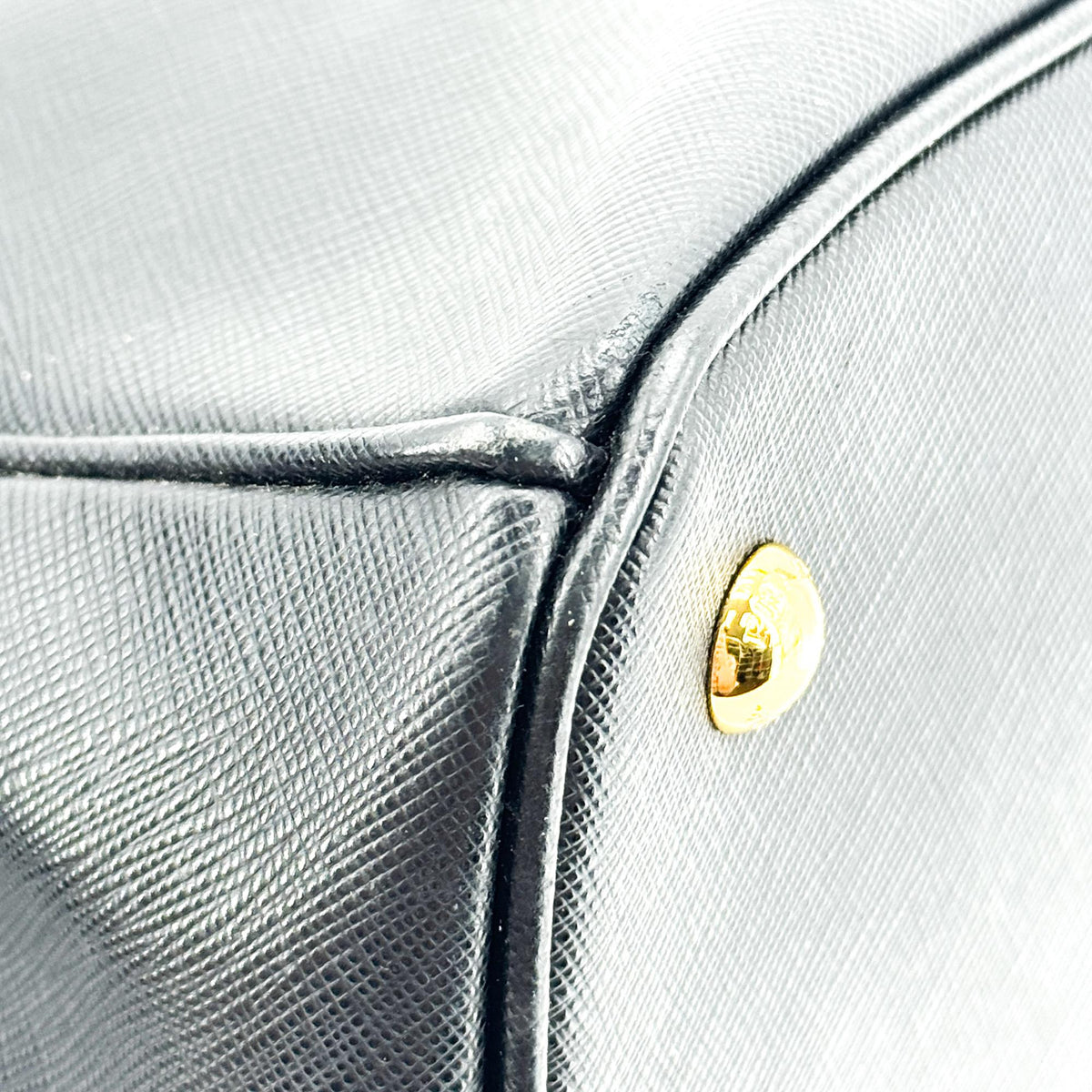 Prada Galleria  Strap Leather Black Leather Handbag (Pre-Owned)