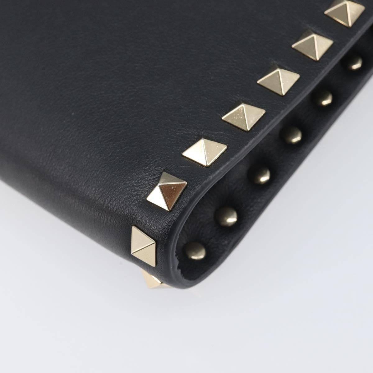 Valentino Garavani Rockstud Flat Wristlet Leather Black Leather Clutche & Pouche Bag (Pre-Owned)