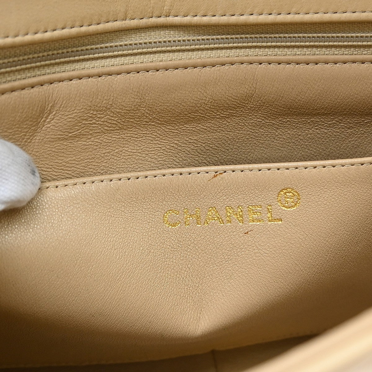 Chanel Vintage Diana Flap Quilted Lambskin Beige Leather Shoulder Bag Bag (Pre-Owned)