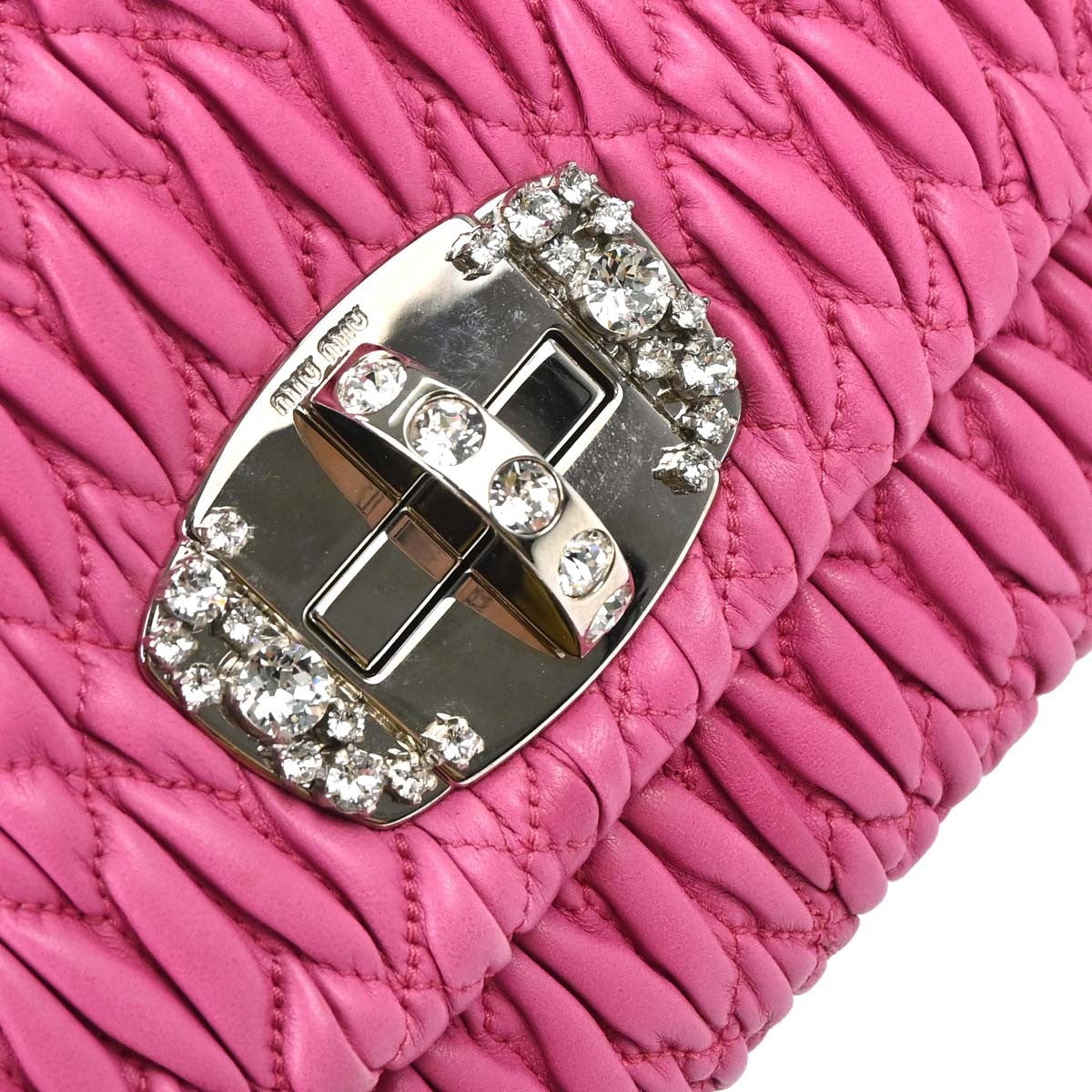 Miu Miu Crystal Clutch Matelasse Leather Pink Leather Handbag (Pre-Owned)