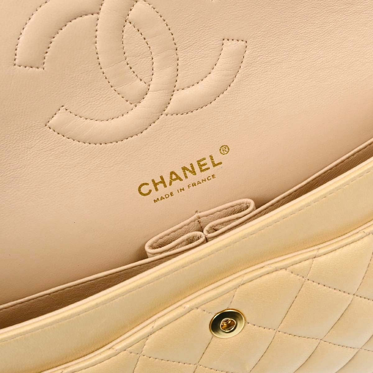 Chanel Classic Double Flap Quilted Lambskin Beige Leather Shoulder Bag Bag (Pre-Owned)