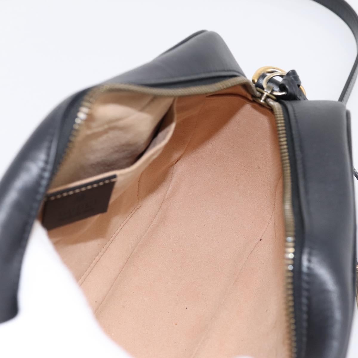 Gucci Gg Marmont Monochrome Matelasse Leather Black Leather Shoulder Bag Bag (Pre-Owned)