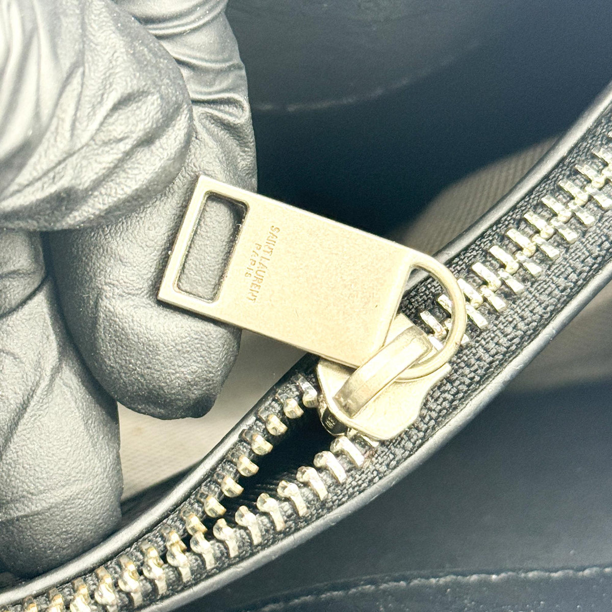 Saint Laurent Sac De Jour Leather Black Leather Handbag (Pre-Owned)