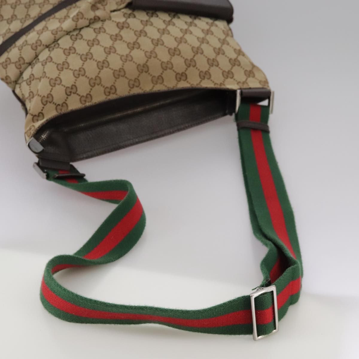 Gucci Double Pocket Web Messenger Gg Canvas And Leather Brown Canvas Shoulder Bag Bag (Pre-Owned)
