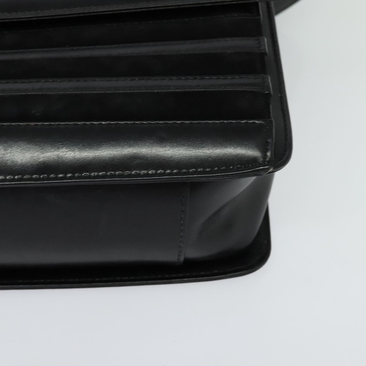 Gucci Vintage Flat Messenger Nylon And Leather Black Leather Shoulder Bag Bag (Pre-Owned)