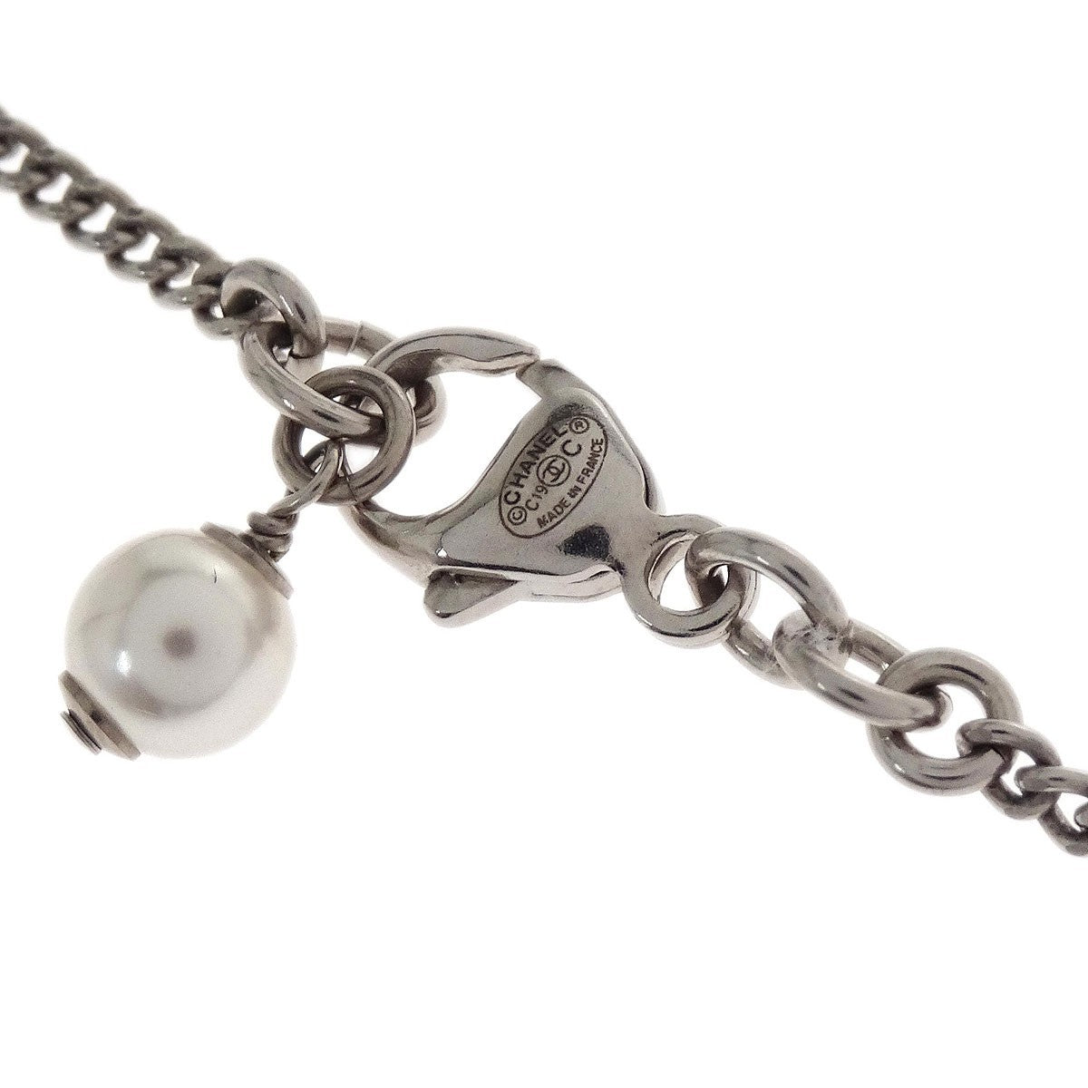 Chanel Vintage Cc Pendant Long Metal Silver Metal Necklace Jewelry (Pre-Owned)
