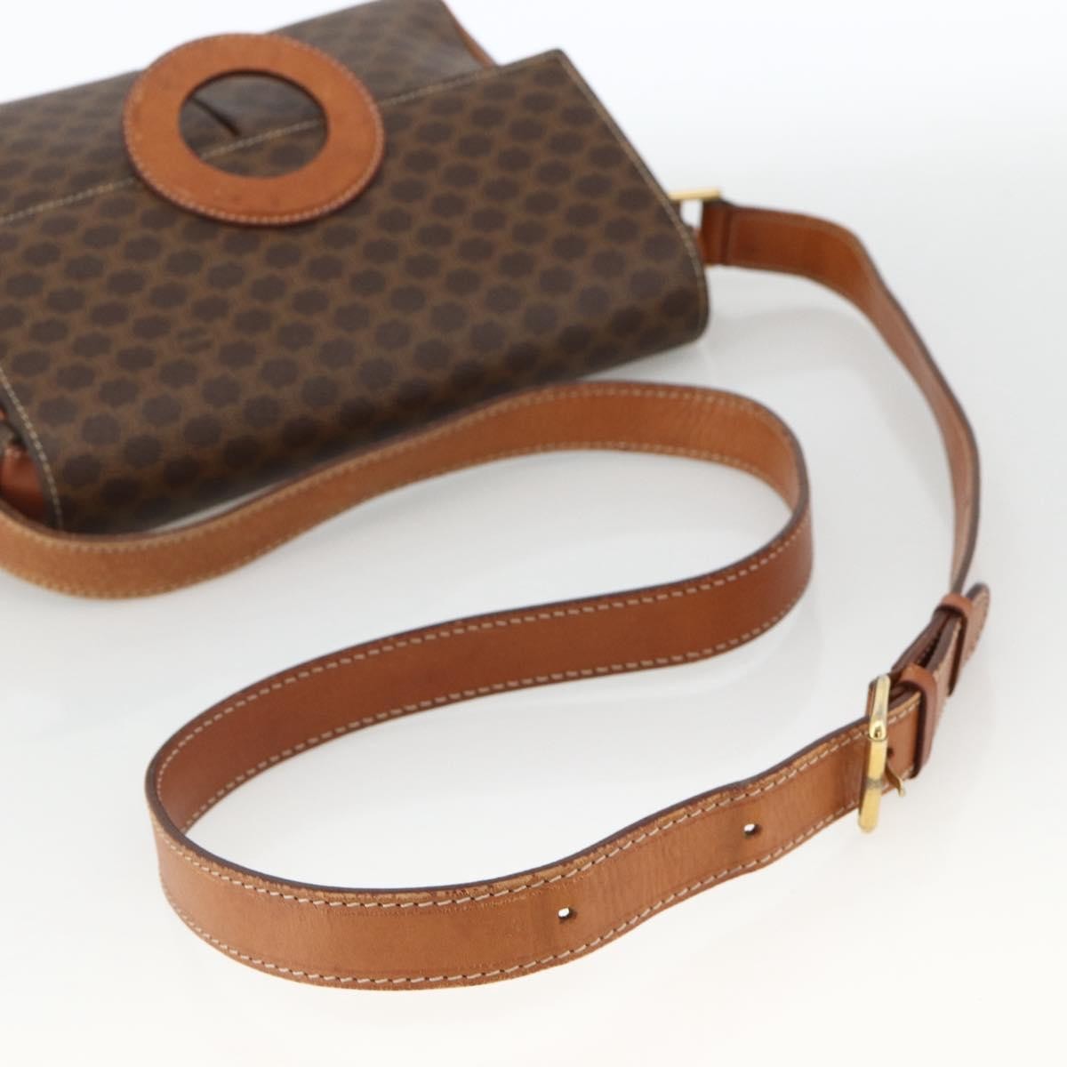 Celine Vintage Macadam Circle Logo Canvas And Leather Brown Canvas Shoulder Bag Bag (Pre-Owned)