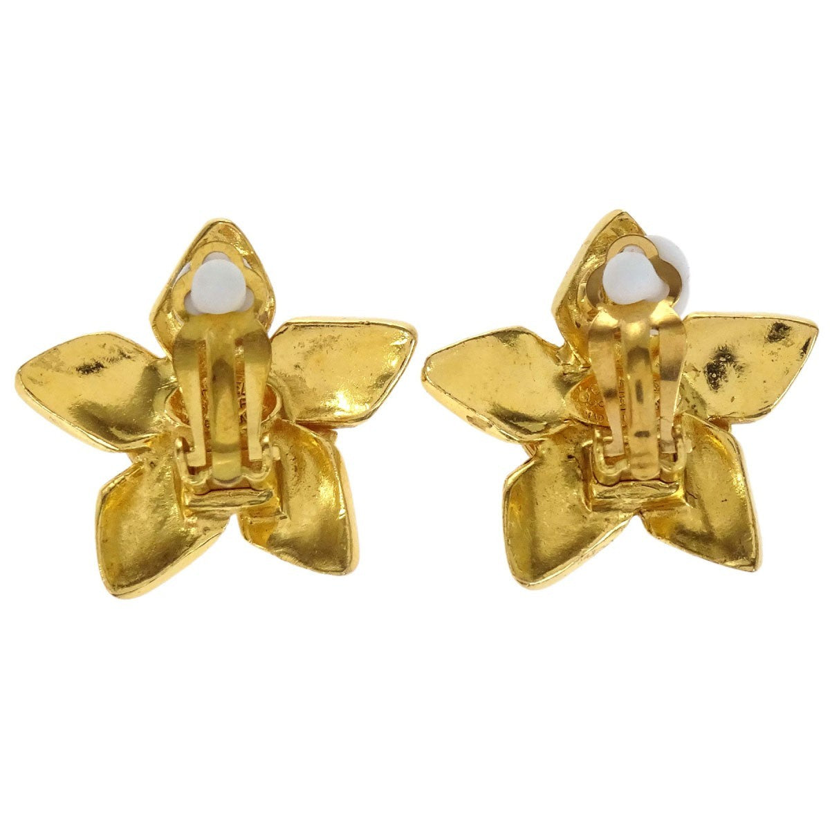 Chanel Vintage Cc Flower Clip-On Textured Metal Gold Gold_Plated Earrings Jewelry (Pre-Owned)
