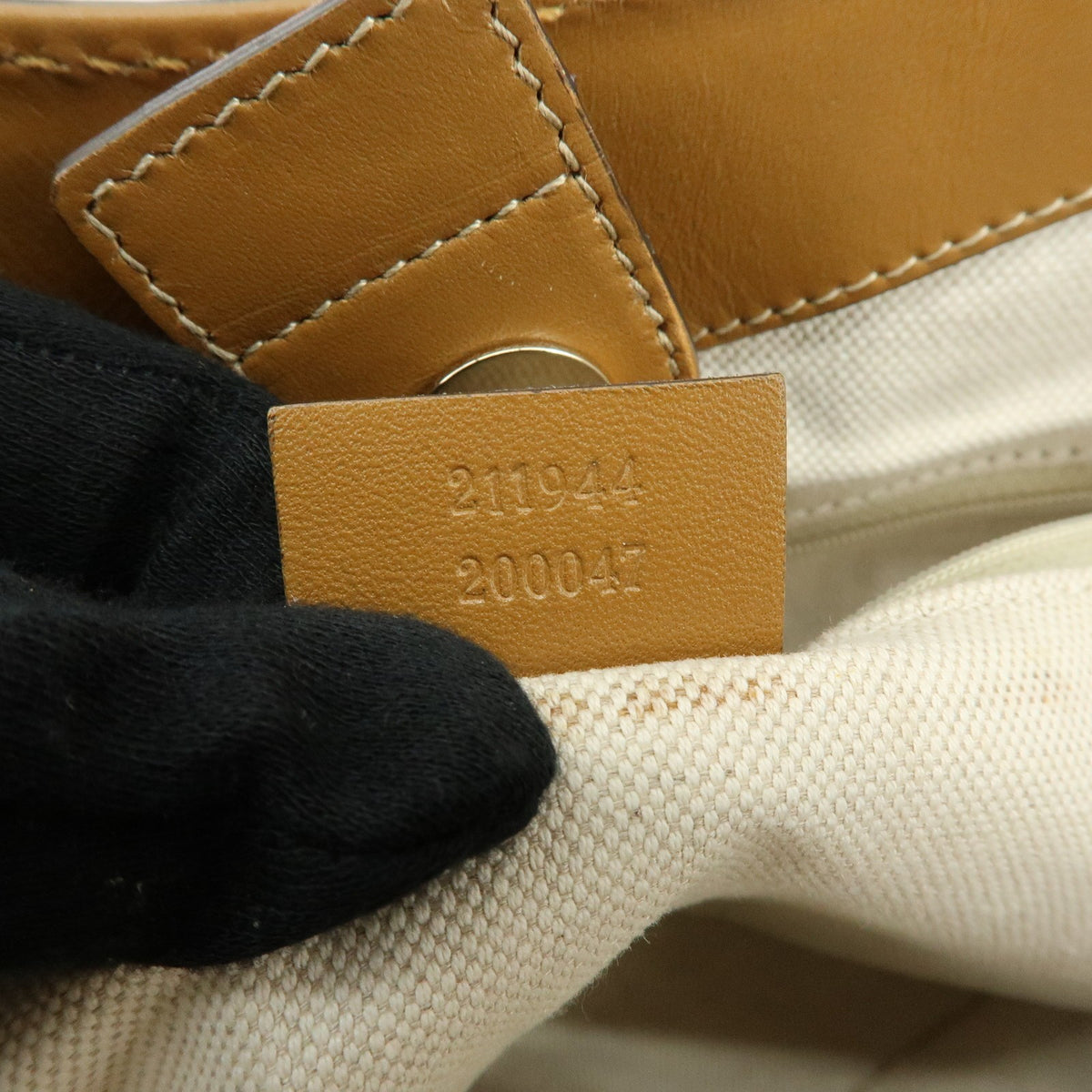 Gucci Sukey Microguccissima Leather Beige Canvas Tote Bag Bag (Pre-Owned)