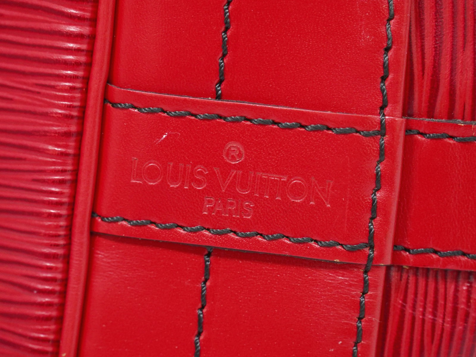 Louis Vuitton Petit Noe Nm Epi Leather Red Leather Shoulder Bag Bag (Pre-Owned)