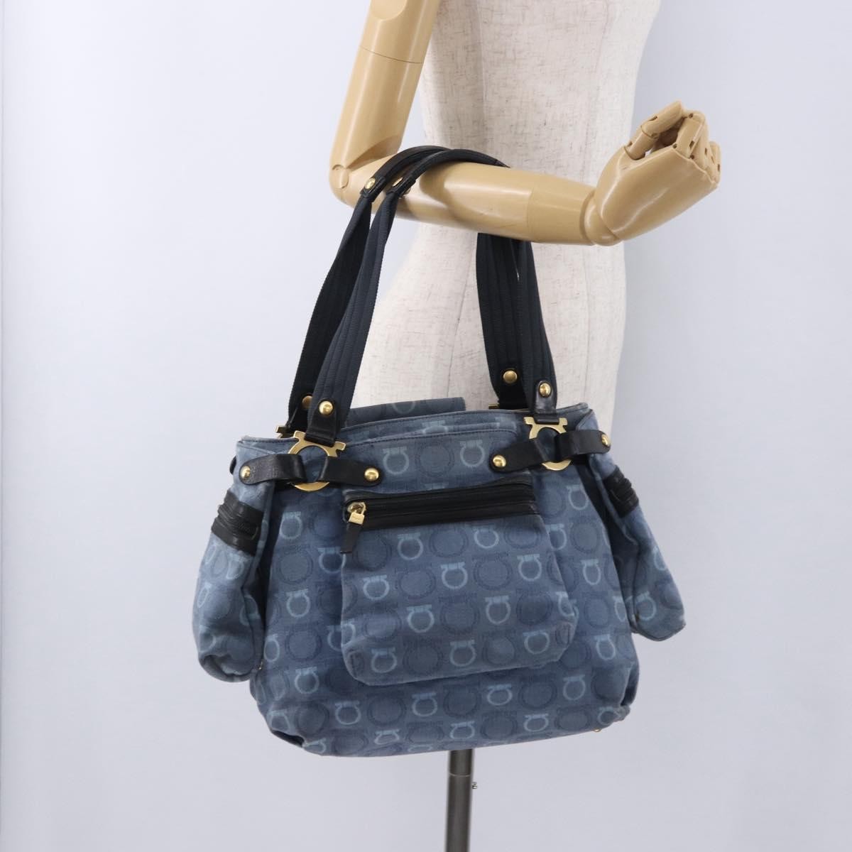 Salvatore Ferragamo Gancini Canvas Navy Canvas Crossbody Bag Bag (Pre-Owned)