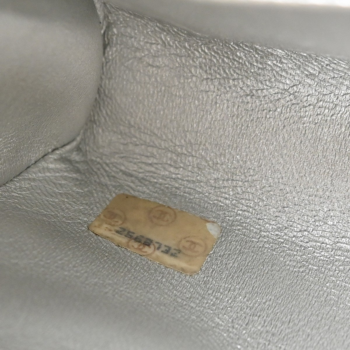 Chanel Vintage Crystal Cc Flap Chevron Leather Silver Leather Shoulder Bag Bag (Pre-Owned)