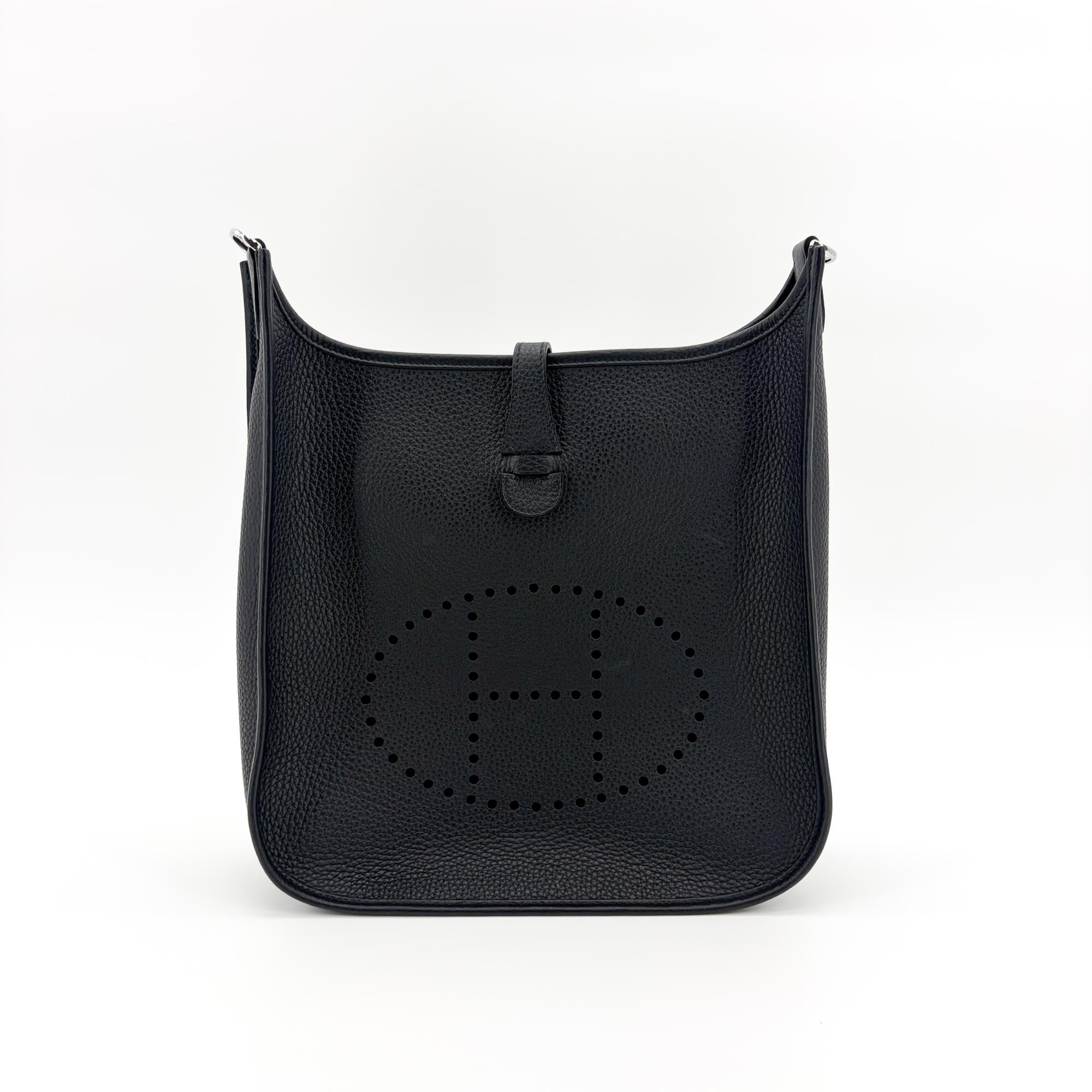 Hermes Evelyne Bag Gen Iii Clemence Black Leather Handbag (Pre-Owned)