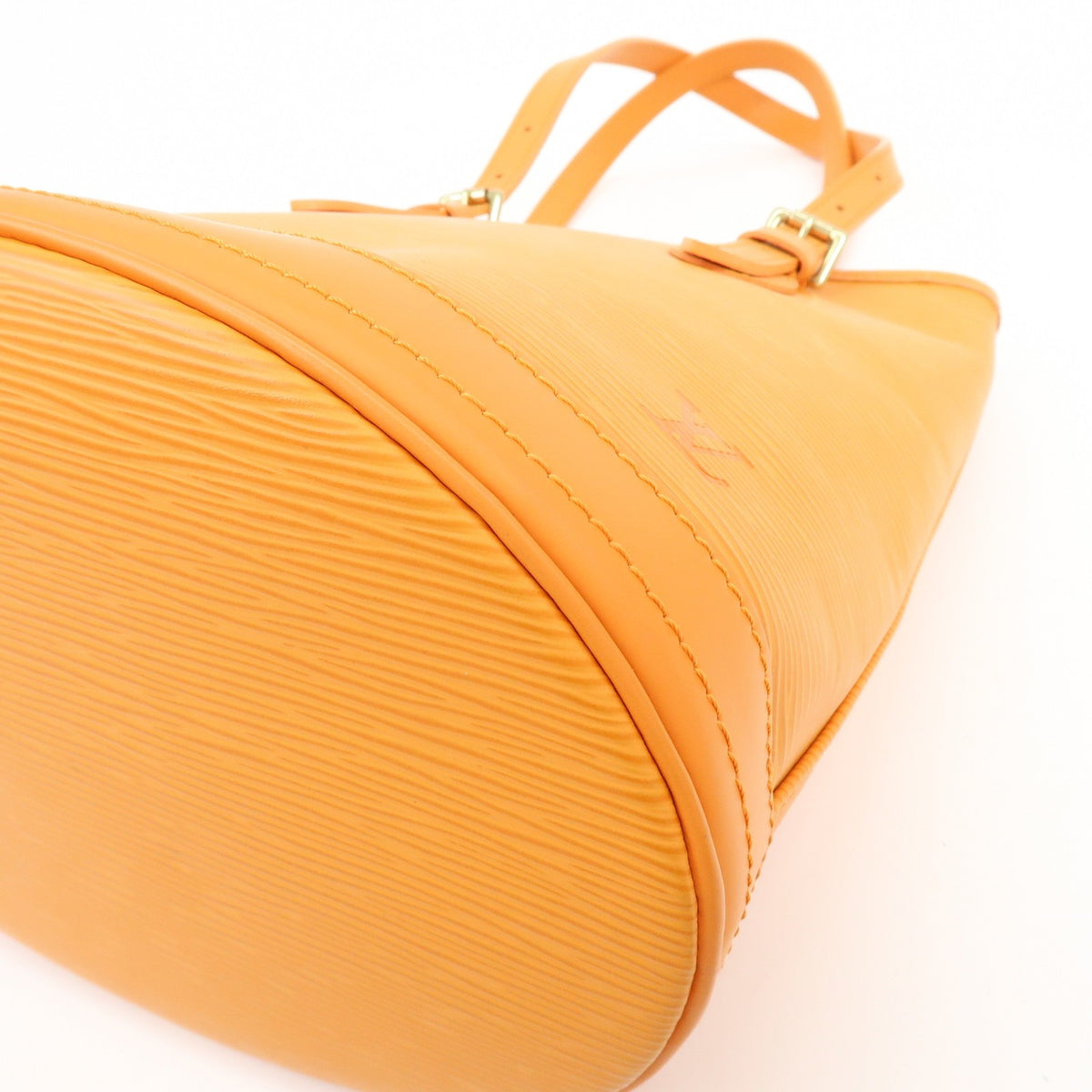 Louis Vuitton Petit Bucket Epi Leather Orange Leather Handbag (Pre-Owned)