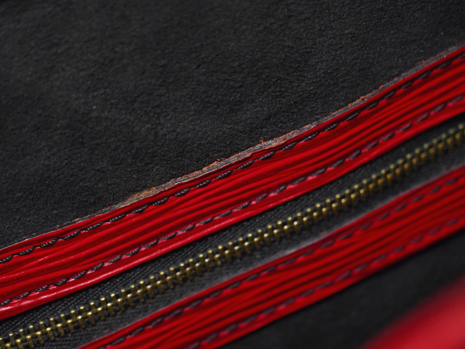 Louis Vuitton Petit Noe Nm Epi Leather Red Leather Shoulder Bag Bag (Pre-Owned)