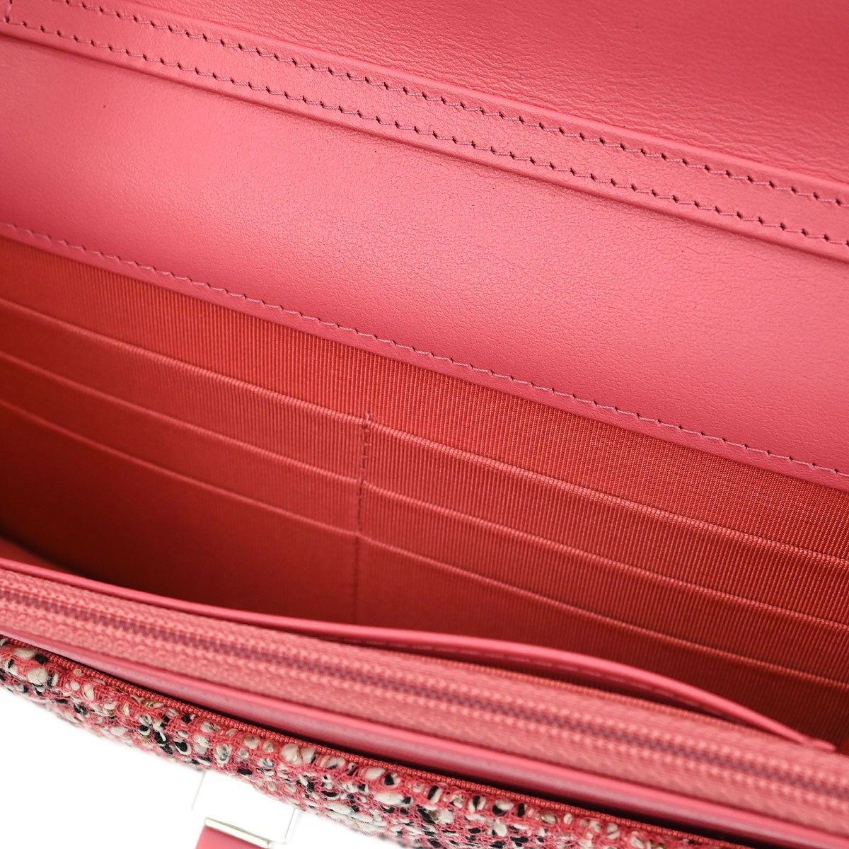 Chanel Reissue 2.55 Flap Quilted Tweed With Resin Detail Pink Tweed Clutche & Pouche Bag (Pre-Owned)
