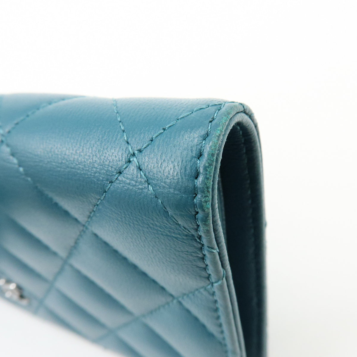 Chanel Bi-Fold Quilted Patent Blue Leather Wallets Accessory (Pre-Owned)