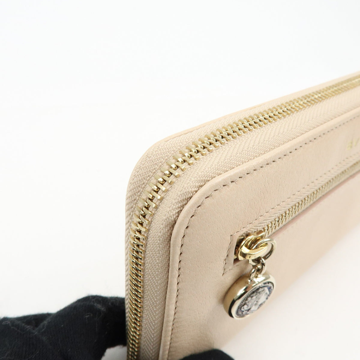 Bvlgari Serpenti Forever Zip Around Leather Beige Leather Wallets Accessory (Pre-Owned)