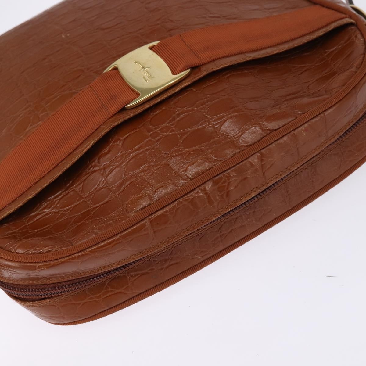 Salvatore Ferragamo Vala Leather Brown Leather Shoulder Bag Bag (Pre-Owned)