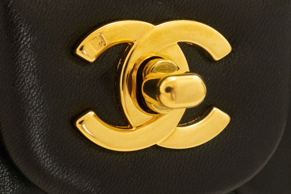 Chanel Vintage Classic Double Flap Quilted Lambskin Black Leather Shoulder Bag Bag (Pre-Owned)