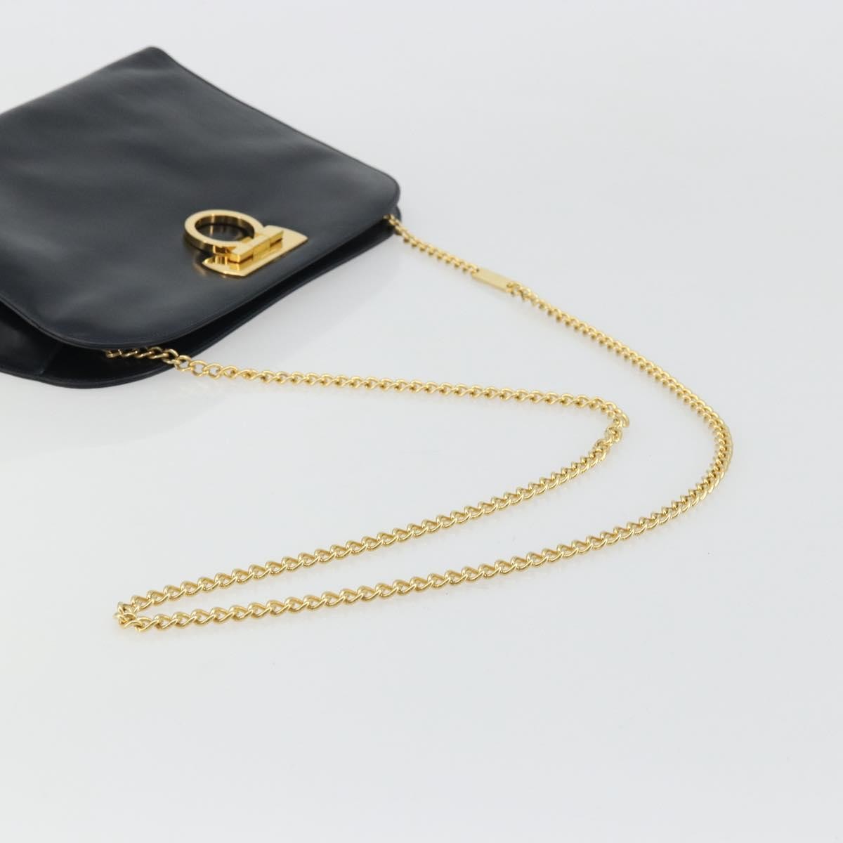 Salvatore Ferragamo Vintage Gancini Chain Leather Navy Leather Shoulder Bag Bag (Pre-Owned)
