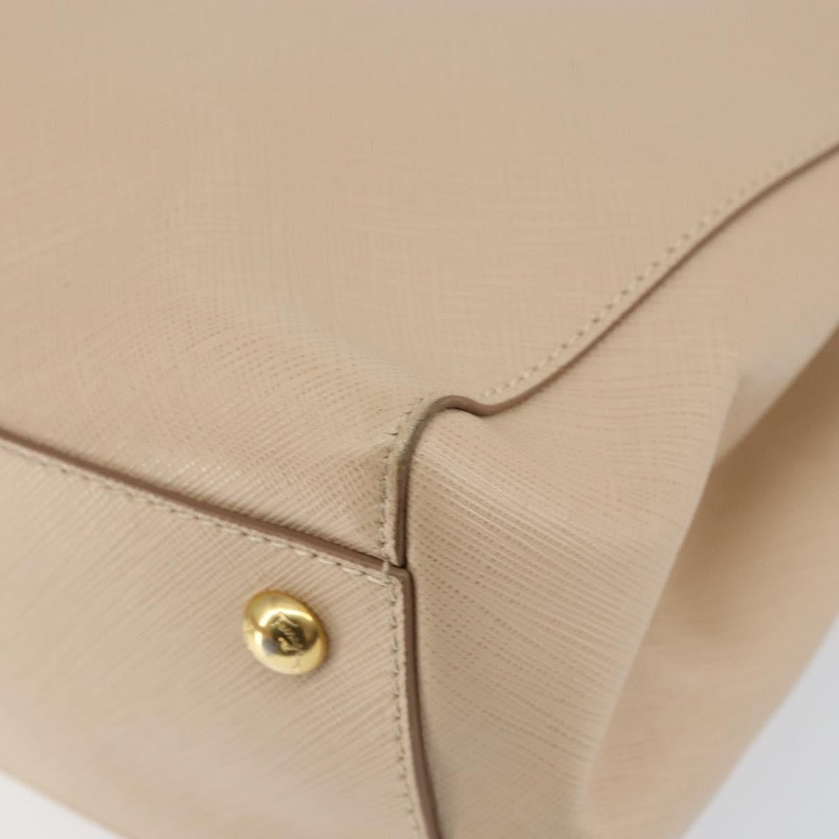 Salvatore Ferragamo Vala Leather Beige Leather Shoulder Bag Bag (Pre-Owned)