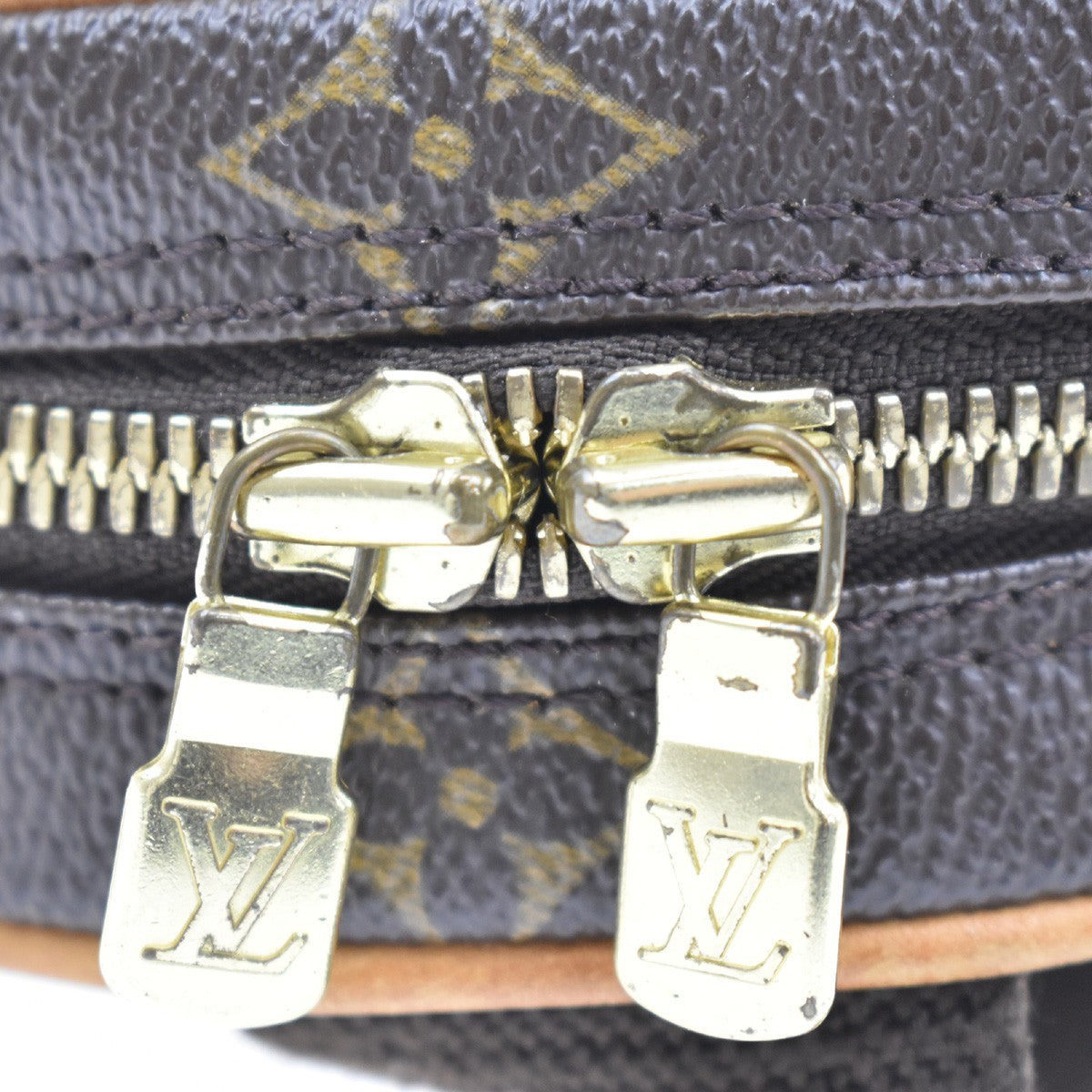 Louis Vuitton Pochette Gange Monogram Canvas Brown Canvas Clutche & Pouche Bag (Pre-Owned)