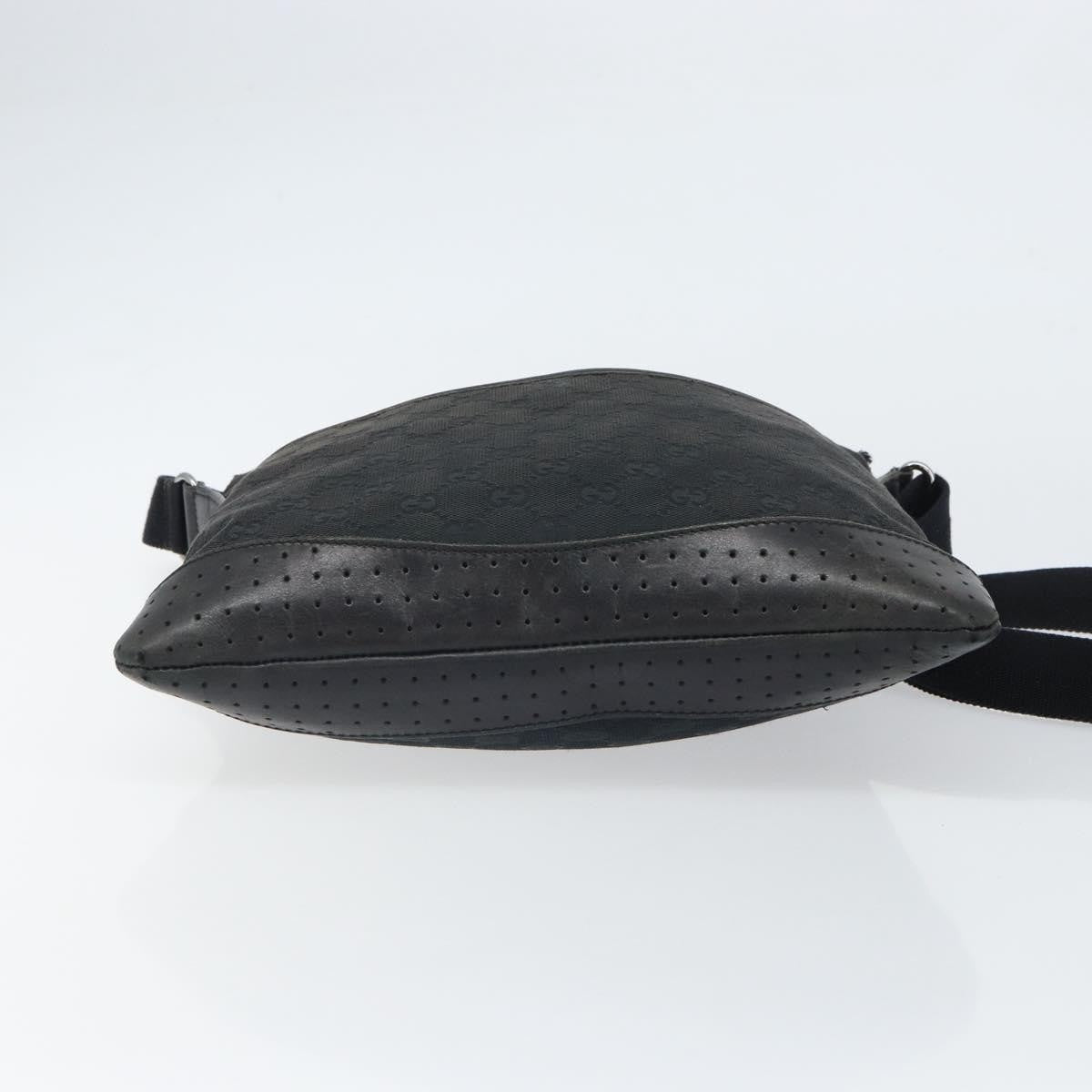 Gucci Zip Messenger Gg Canvas With Perforated Leather Black Canvas Shoulder Bag Bag (Pre-Owned)