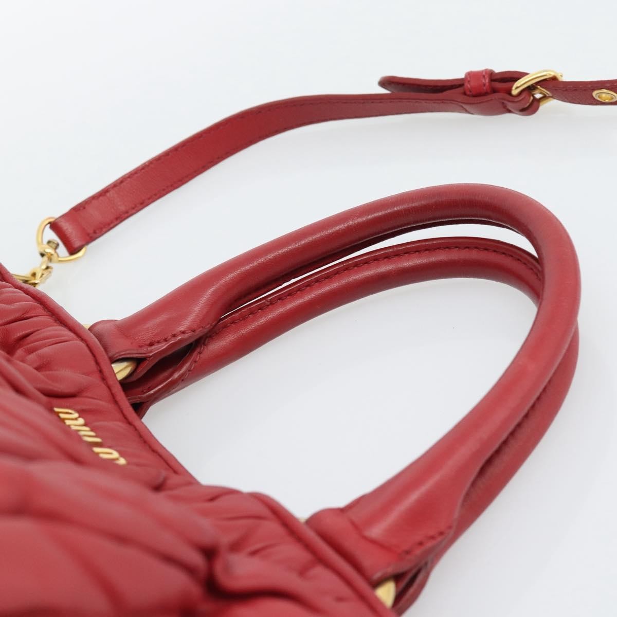 Miu Miu Matelassé Nappa Leather Top Handle Bag Leather Red Leather Shoulder Bag Bag (Pre-Owned)