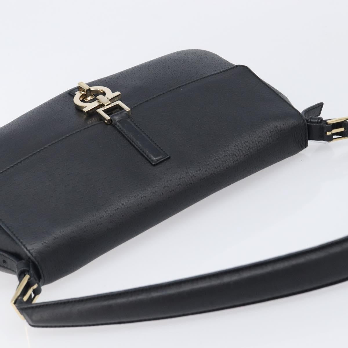 Salvatore Ferragamo Gancini Leather Black Leather Shoulder Bag Bag (Pre-Owned)