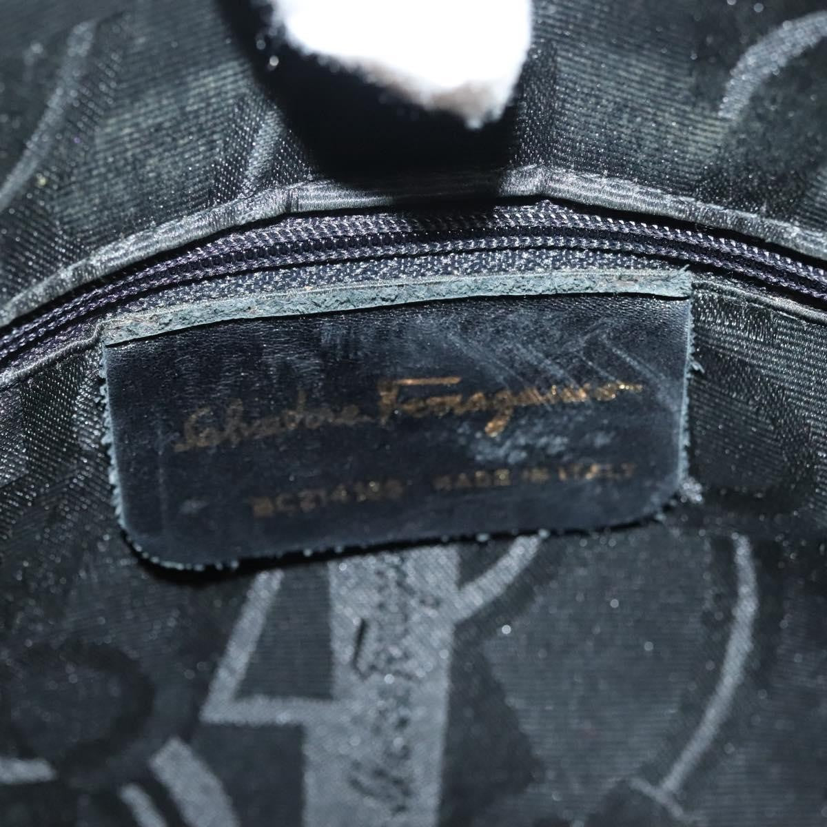Salvatore Ferragamo Gancini Leather Black Leather Shoulder Bag Bag (Pre-Owned)