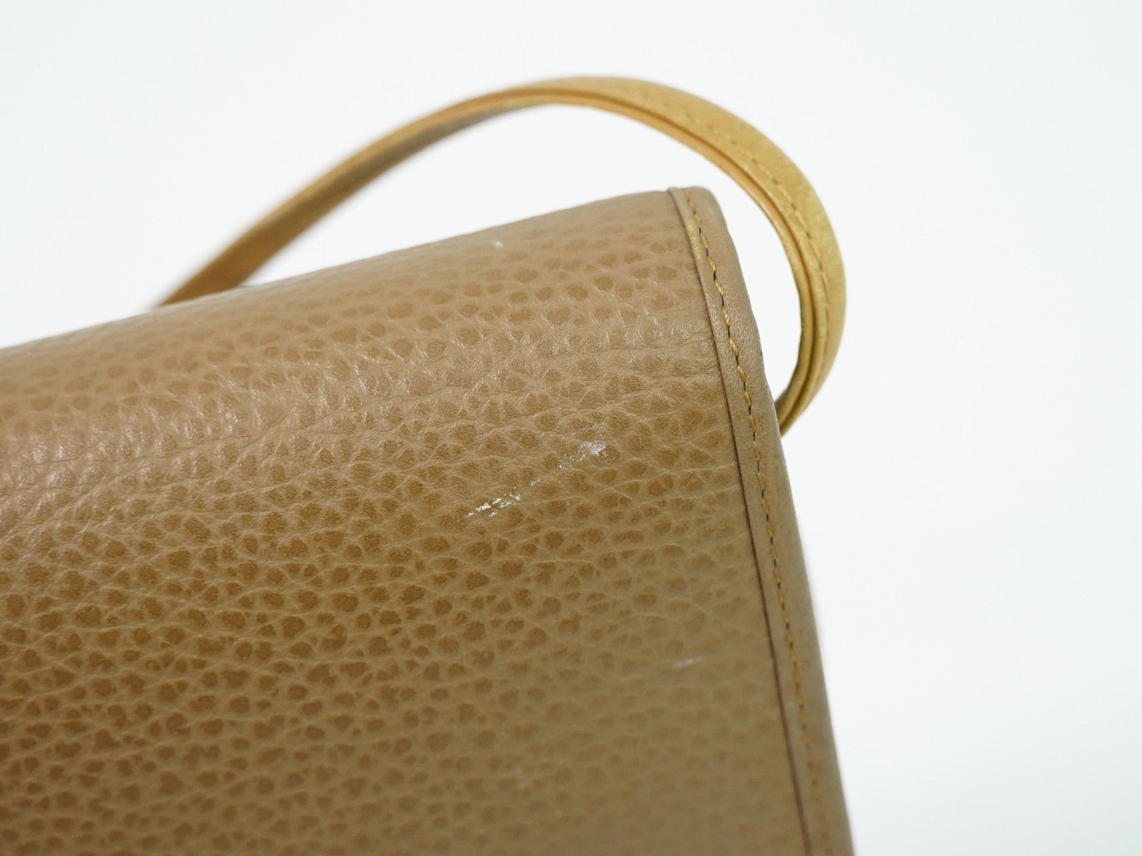 Christian Dior Vintage Cd Flap Leather Beige Leather Shoulder Bag Bag (Pre-Owned)
