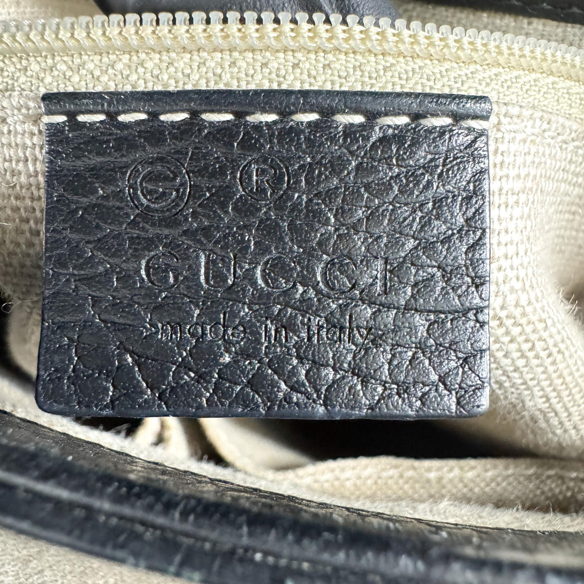 Gucci Interlocking Leather Black Leather Shoulder Bag Bag (Pre-Owned)