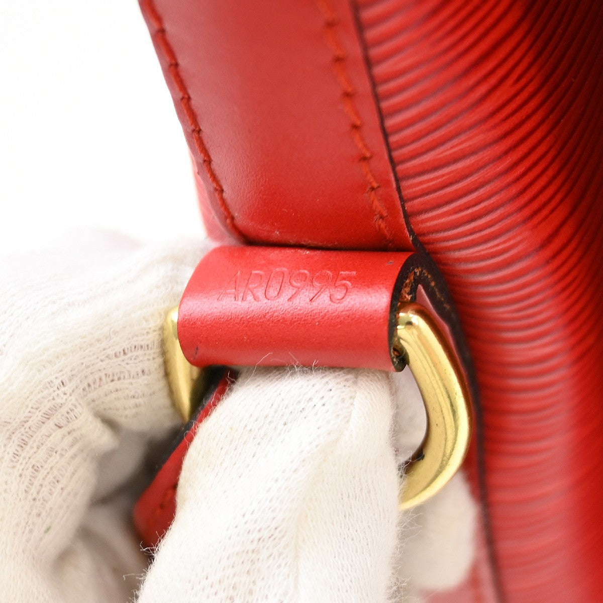 Louis Vuitton Petit Noe Epi Leather Red Leather Shoulder Bag Bag (Pre-Owned)