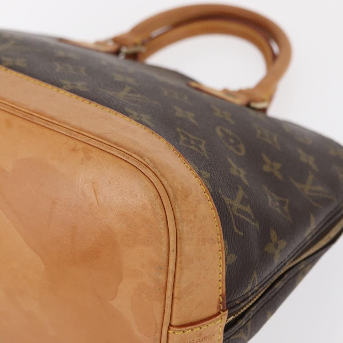 Louis Vuitton Alma Monogram Canvas Brown Canvas Handbag (Pre-Owned)