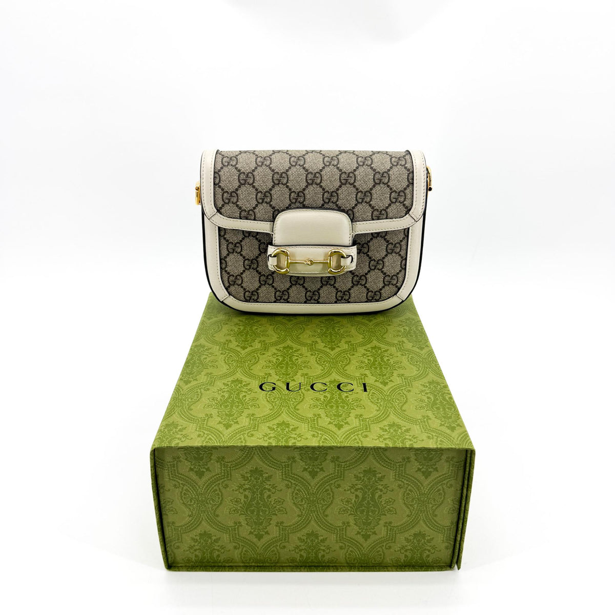Gucci Horsebit 1955 Gg Coated Canvas With Leather White Canvas Shoulder Bag Bag (Pre-Owned)