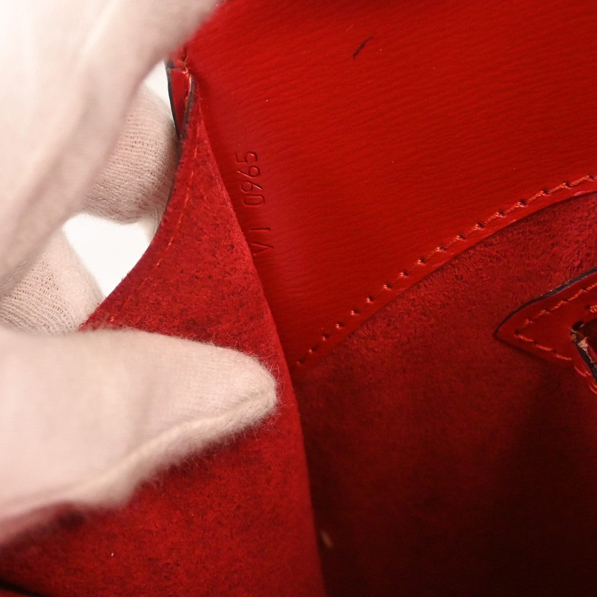 Louis Vuitton Cluny Epi Red Leather Shoulder Bag Bag (Pre-Owned)