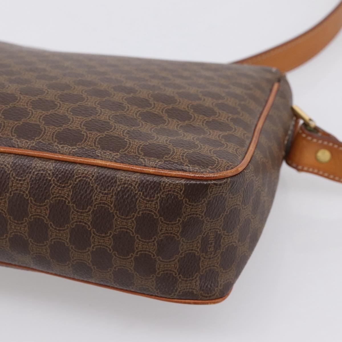 Celine Vintage Macadam Circle Logo Canvas And Leather Brown Canvas Shoulder Bag Bag (Pre-Owned)